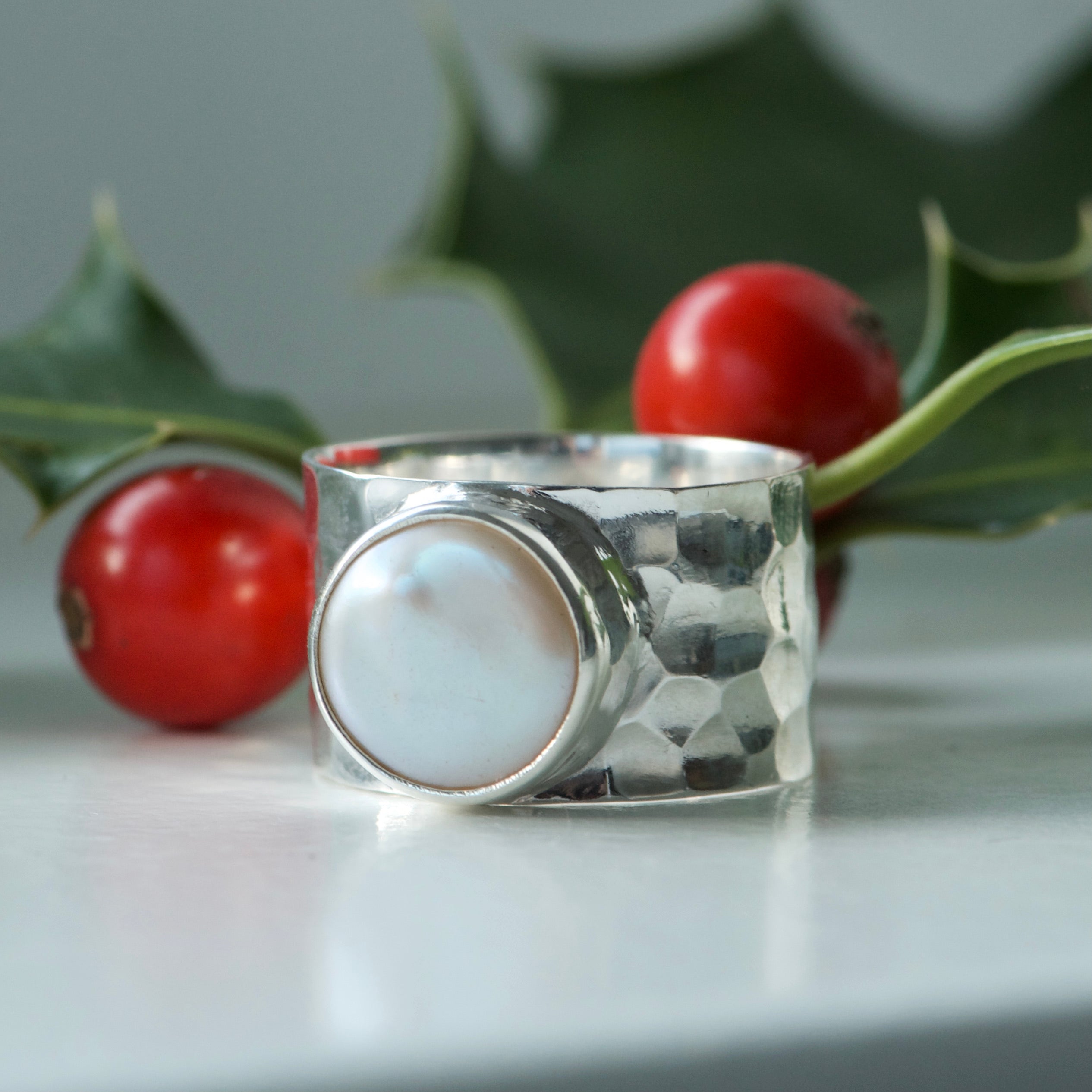 Pearl Band Ring