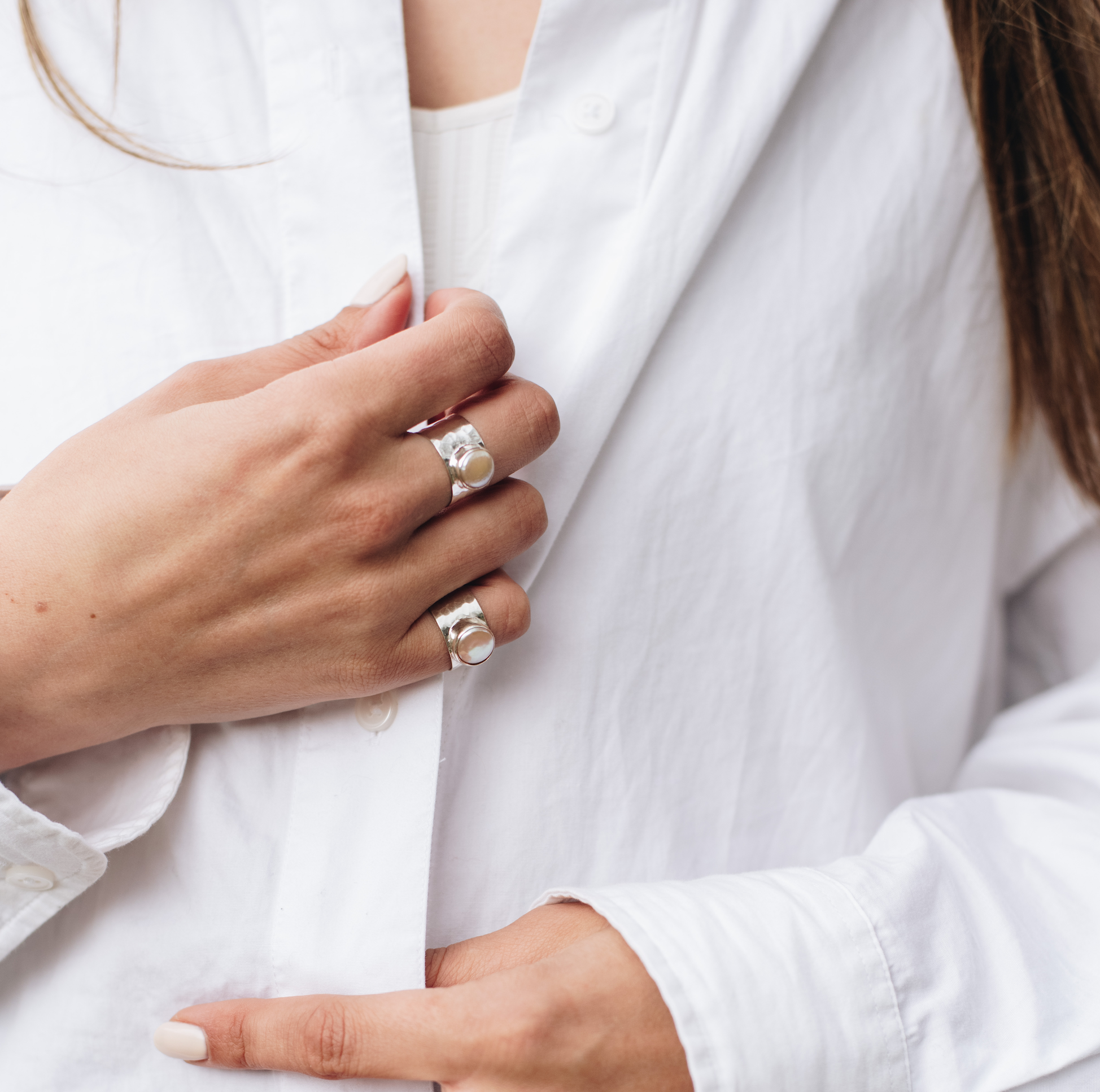 Bague bande de perles