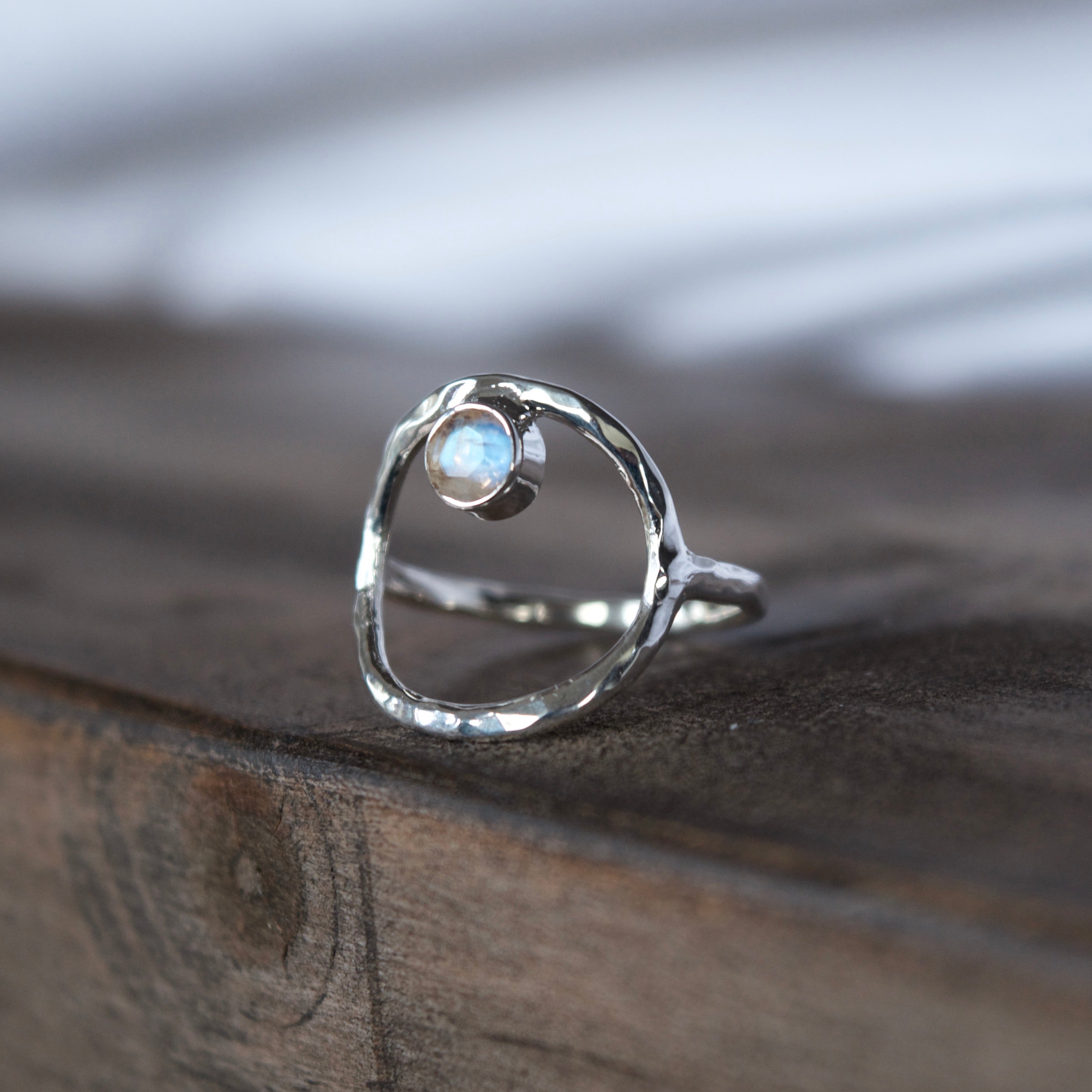 Circle gemstone ring