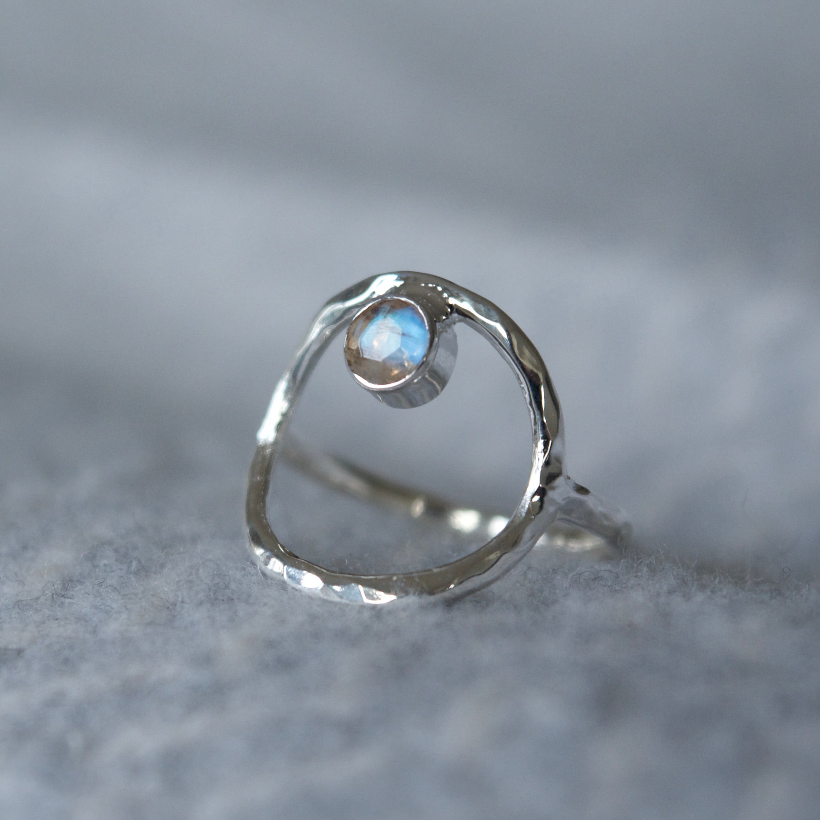 Circle gemstone ring