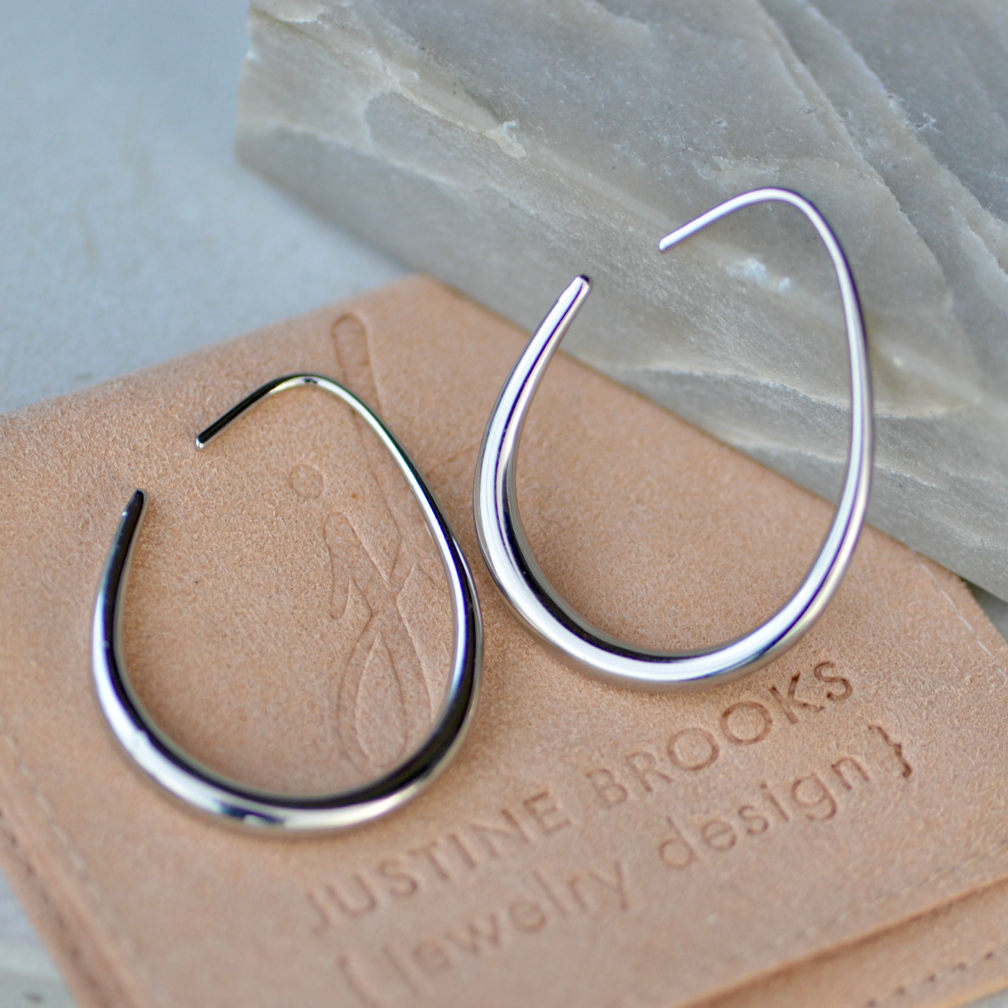 Minimalist Hoop Silver