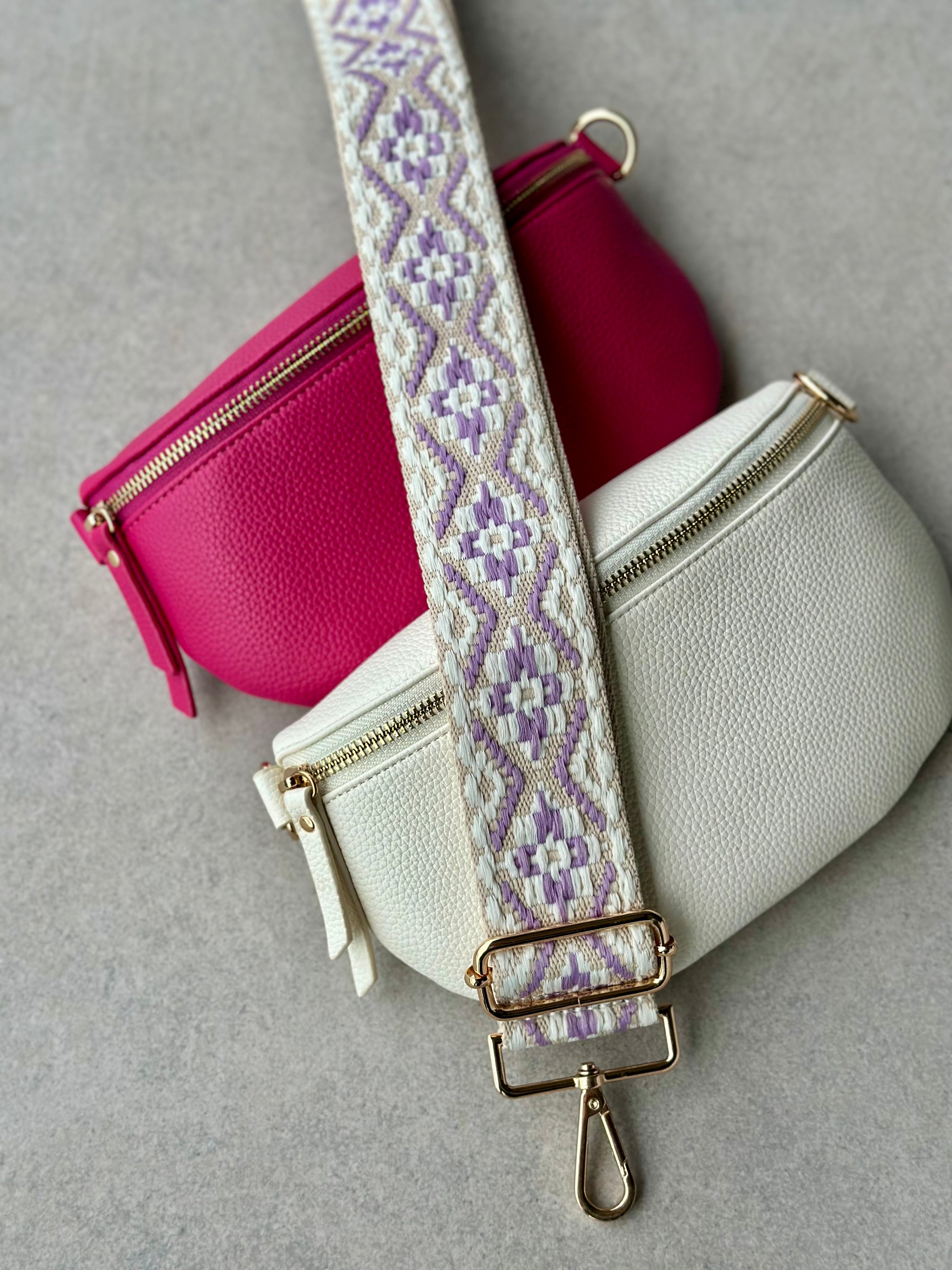 Sangle de sac noire et crème - PRÉCOMMANDE LE 15 DÉC.